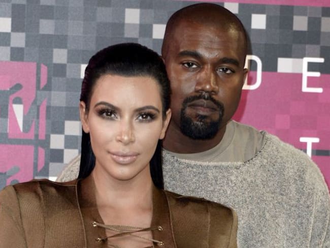 Kim Kardashian y Kanye West en los VMA&#039;s 2015. 