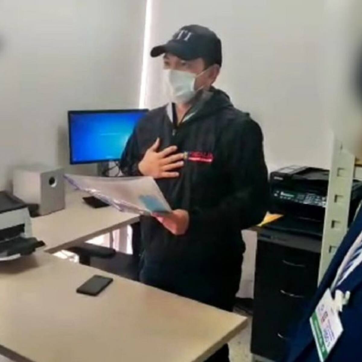 Capturan contratistas por obras del estadio Alfonso López