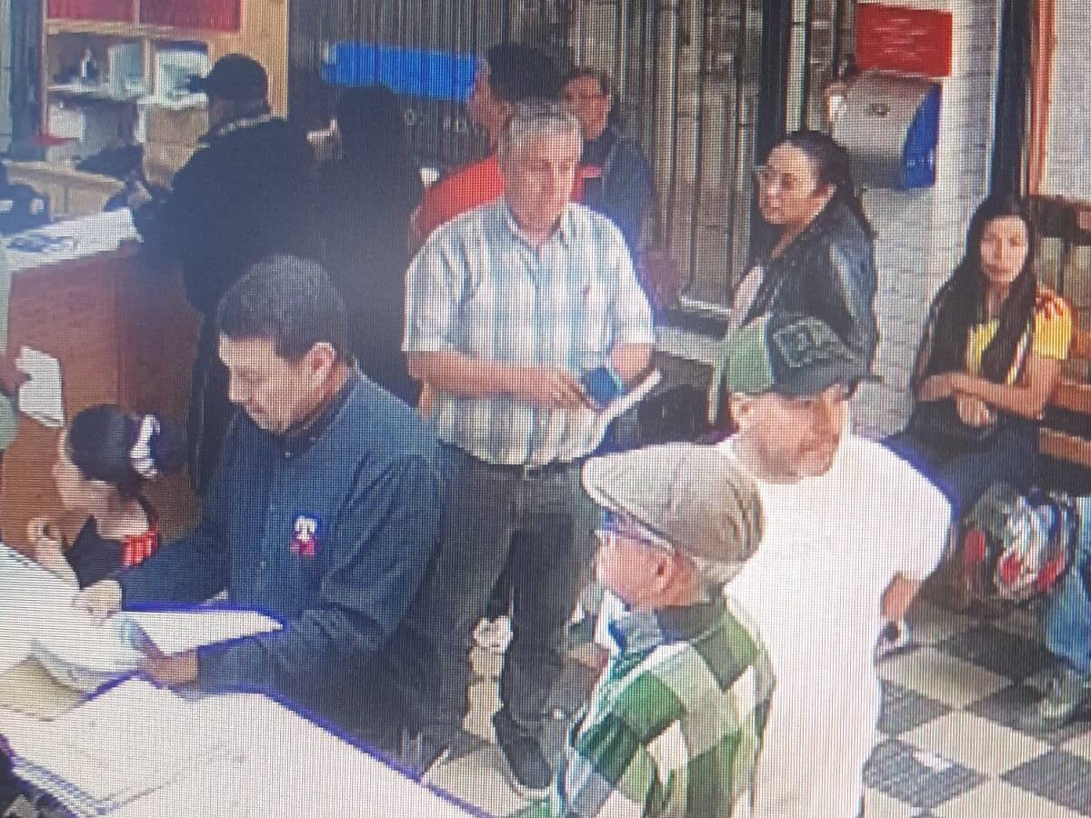 Capturan a dos presuntos integrantes de banda dedicada a estafas con falsos negocios de predios