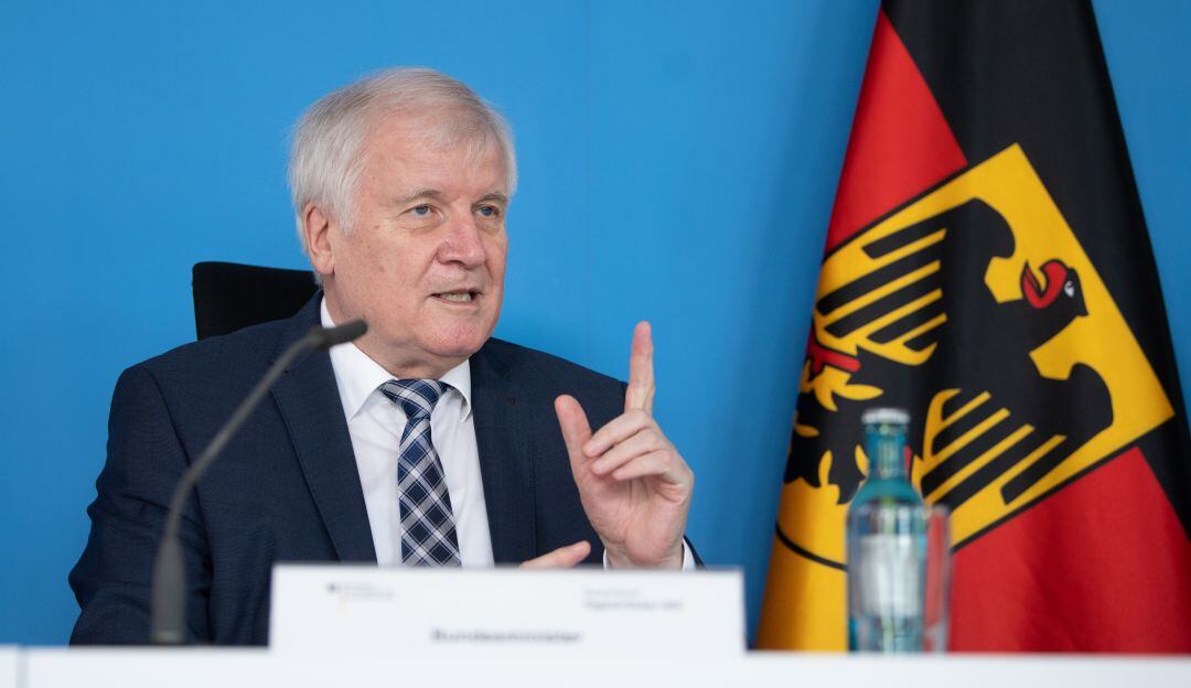 Horst Seehofer, Ministro alemán del Interior y responsable de asuntos deportivos del país.