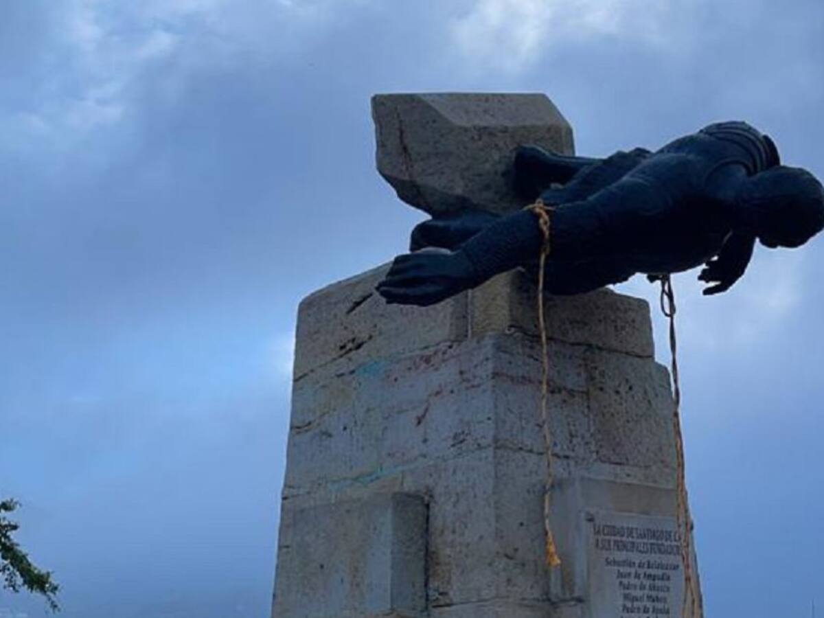 ¿Vuelve si o no la estatua de Sebastián a su pedestal?