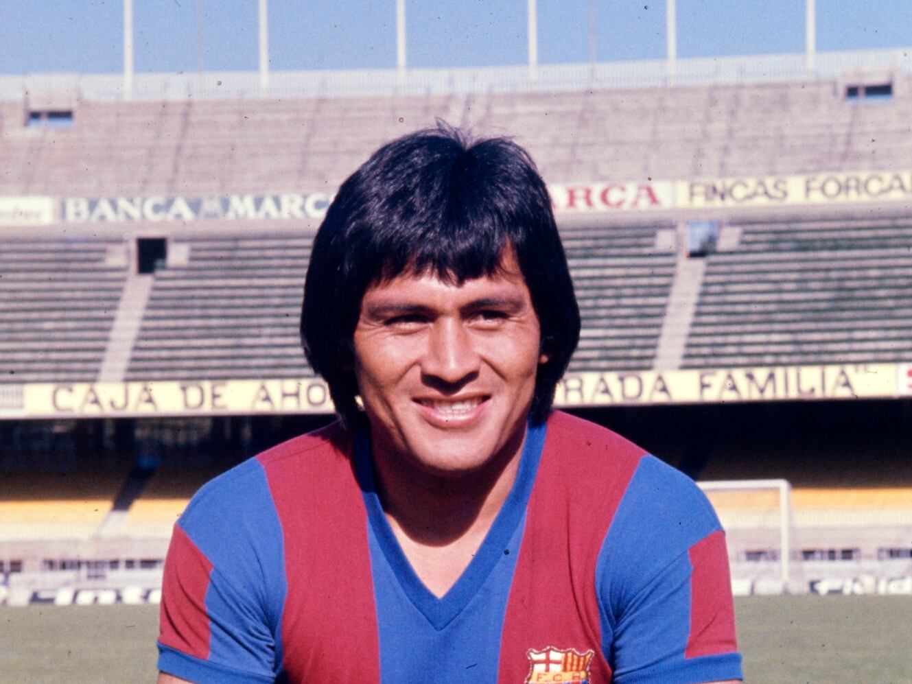 El peruano Hugo Sotil en su paso por el FC Barcelona / @FCBarcelona_es