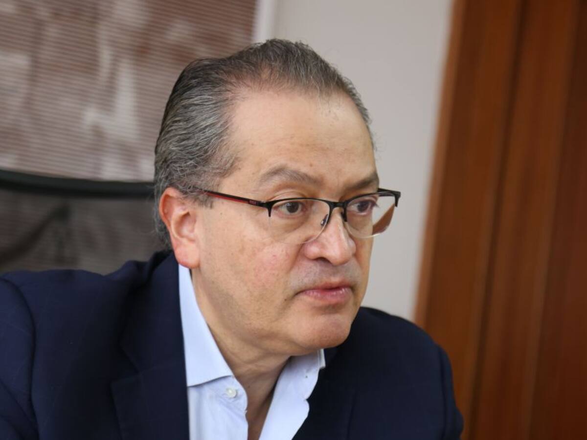 No reviven sanciones contra el Procurador por fuga de Pablo Escobar