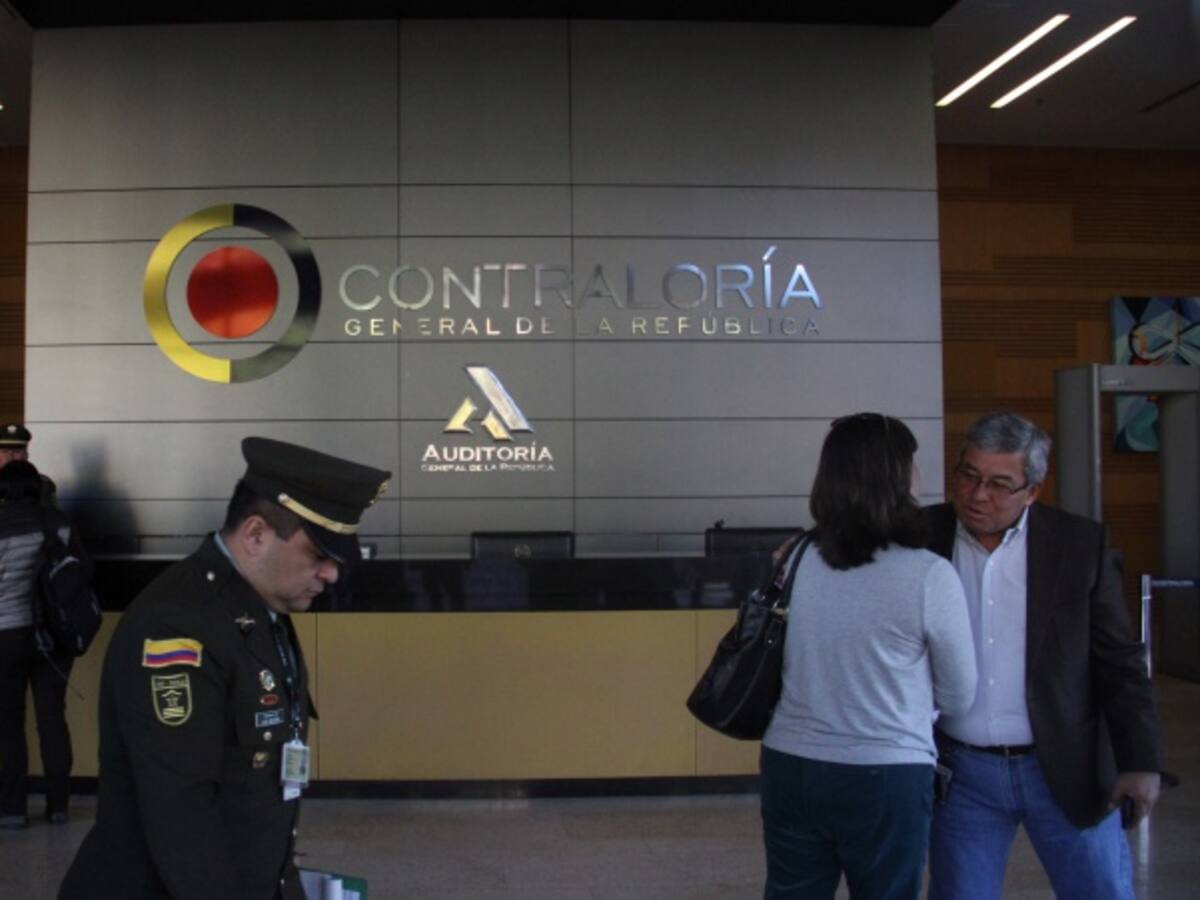 Fondo de Adaptación se raja en entrega de viviendas a afectados por ola invernal: Contraloría