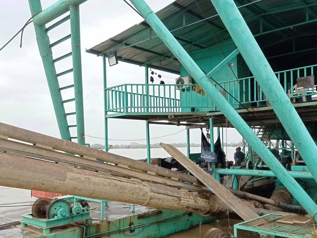 Con la llegada de dos dragas de gran capacidad reinicia el cierre de Caraegato