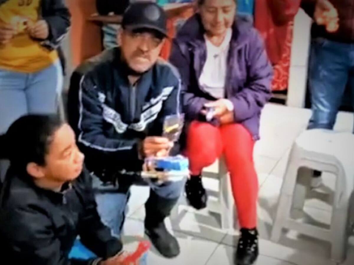 Comunidad devolvió regalos a un representante a la Cámara