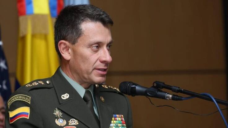 Cero investigaciones, antigüedad y conocer ley: Motivos de ascenso en Policía