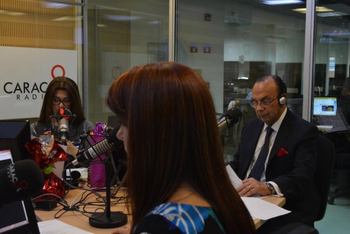 Neutral, inteligente y con humor fino, Peláez es uno de los periodistas más admirados en Colombia.