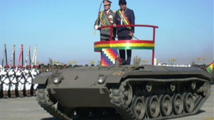 Ejército boliviano se prepara para rechazar una hipotética invasión