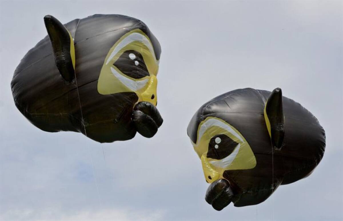 Además, se convirtió desde hace 16 años en una forma simbólica, colorida y liberadora de despedir un ciclo e iniciar un nuevo año.