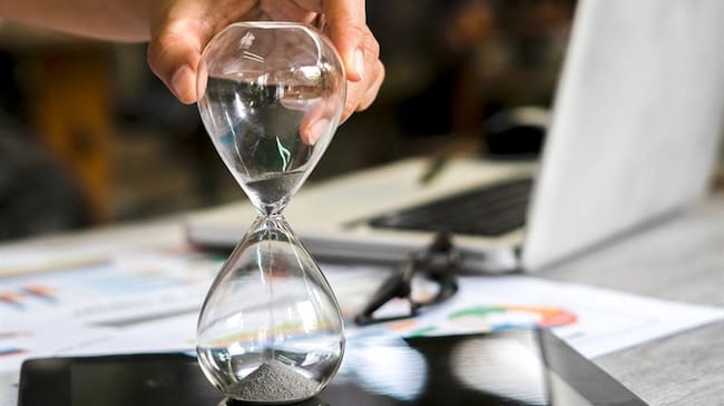 ¿A qué le llegó la hora?. Foto: Getty Images / NARUECHA JENTHAISONG