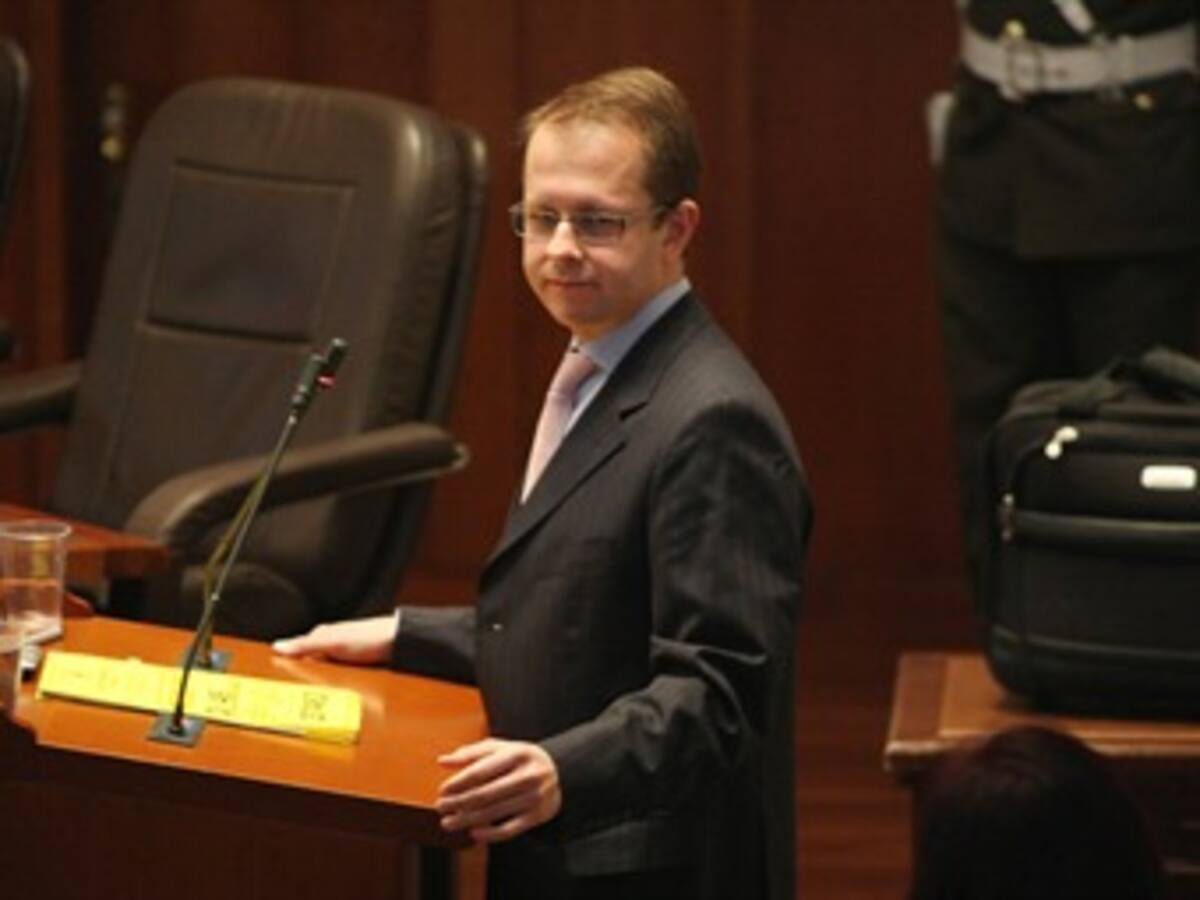 Pedirán orden de captura internacional contra exministro Arias