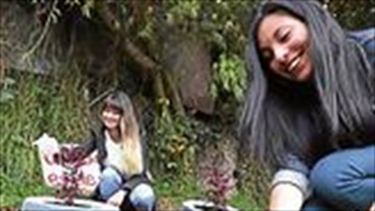 Estudiantes "enchulan parques" con llantas en Bogotá