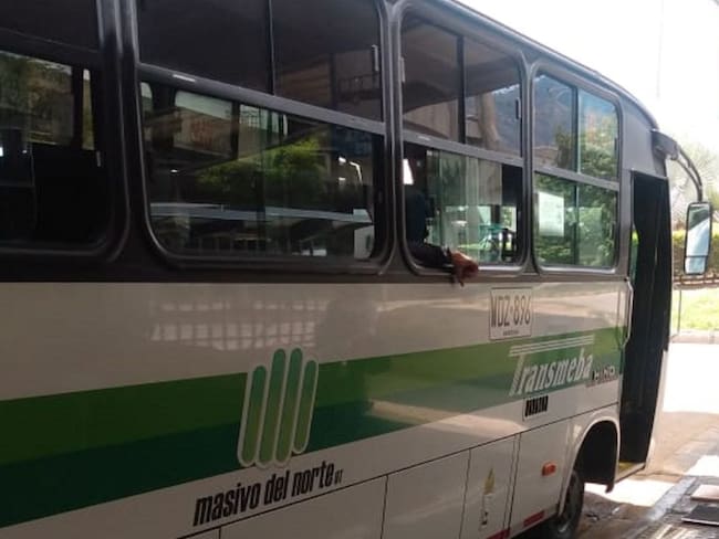 Instalan desinfectantes en las estaciones de buses de Barbosa y Niquía