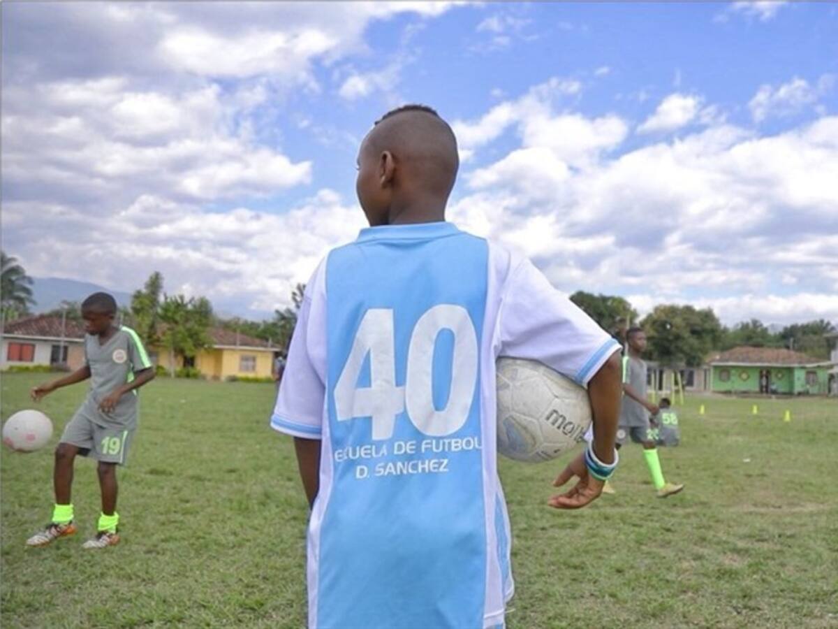 Un menor resultó herido con un arma traumática cuando estaba jugando un partido de fútbol