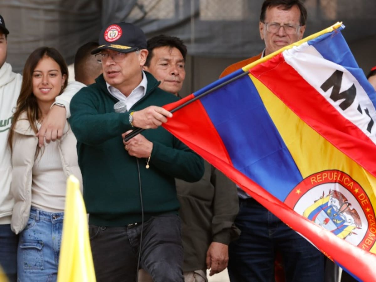 Consejo de Estado protege libertad de expresión del presidente: sí puede exhibir bandera del M-19