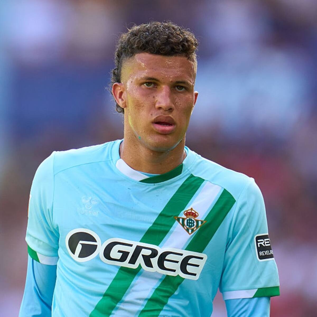 Nelson Deossa preocupa en Real Betis y Selección Colombia: La razón de ausencias a entrenamientos