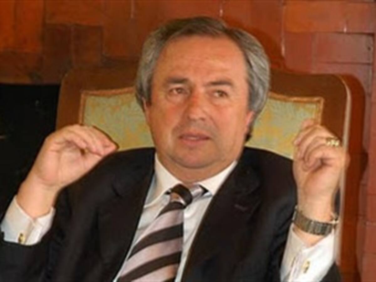 Absuelven excongresista Ciro Ramírez de vínculos con paramilitares