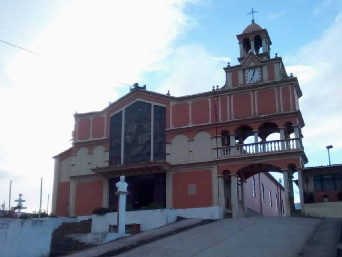 Por contagio de coronavirus, alumnos en Marulanda vuelven a sus casas