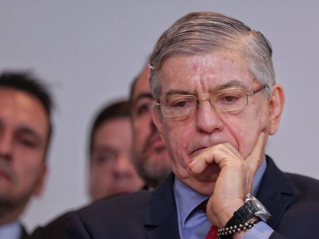 Los expresidentes comunicaron al Gobierno que no asistirán a la sesión.