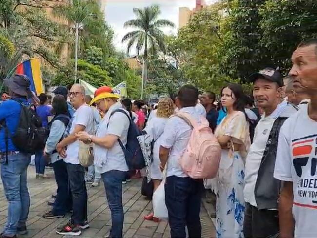 Miles de personas se movilizaron en Medellín para apoyar las reformas del Presidente Petro