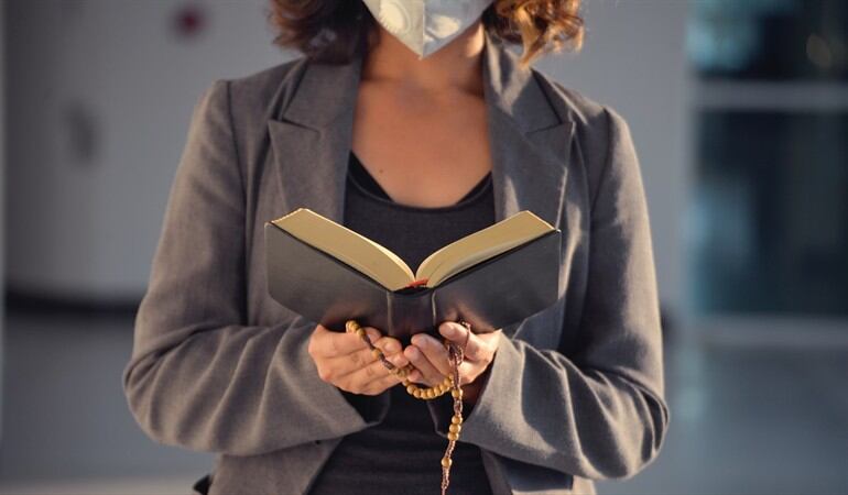 ¿Usted qué opina sobre los protocolos de reapertura de los templos?. Foto: Getty Images