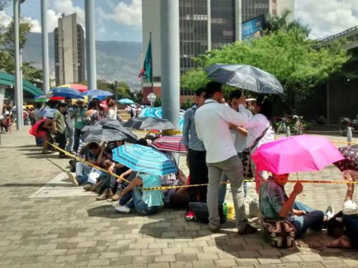 Prevén 'avalancha' de público esta noche en conferencia de Pepe Mujica en Medellín