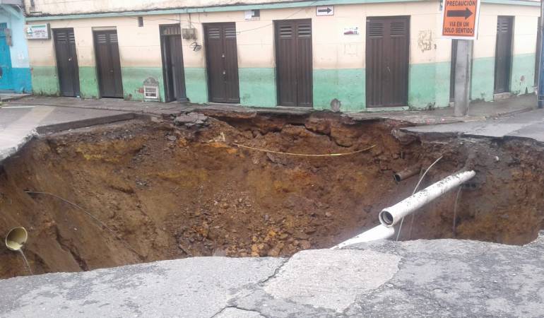 Hueco en vía pública de Riosucio, Caldas