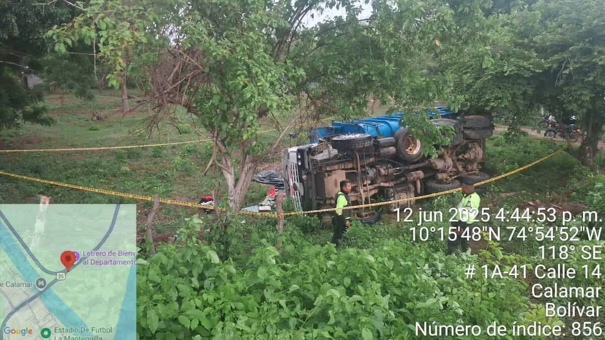 Accidente de camión deja al conductor muerto en vía Calamar- Barranquilla
