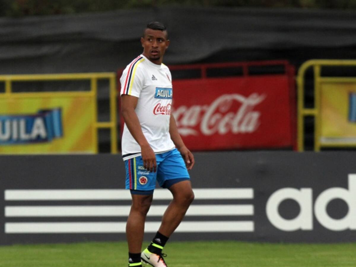 Berrío, Macnelly, Farid y González llegan a Barranquilla