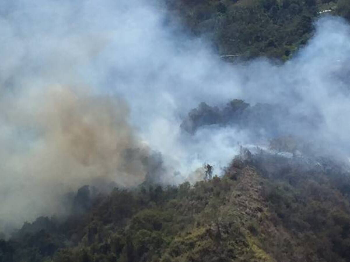 Doce municipios del Quindío en alerta roja por incendios forestales