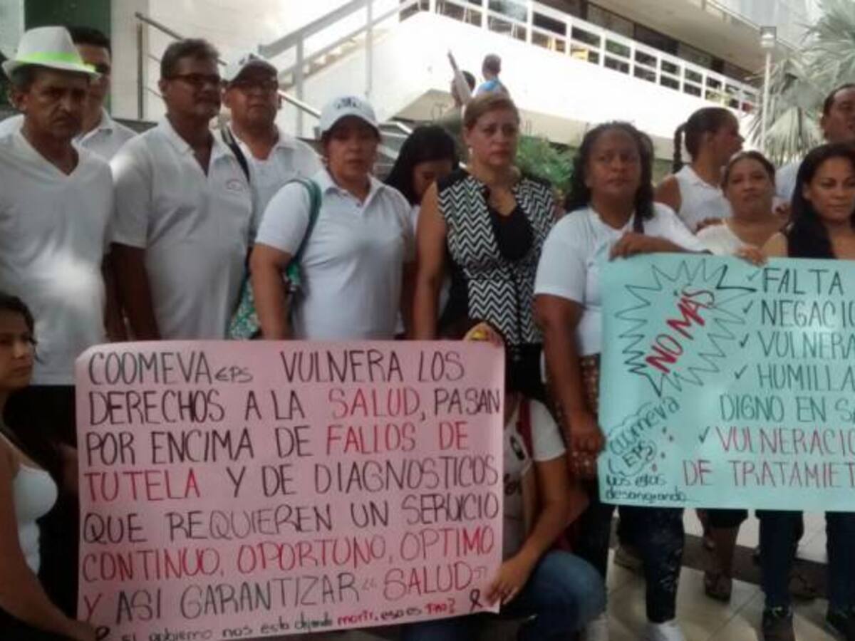 Usuarios de Coomeva protestan por falta de atención en IPS