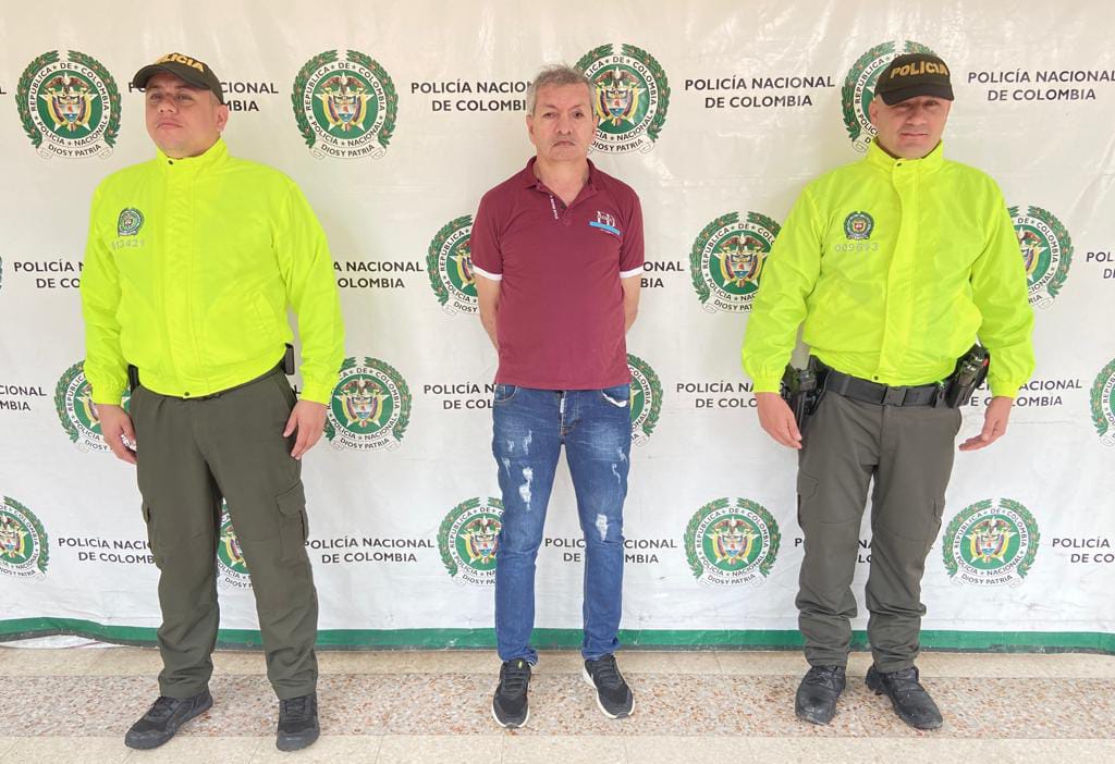 El hombre en medio de la ingesta de bebidas embriagantes accionó el arma de fuego contra una mujer, cegándole la vida.