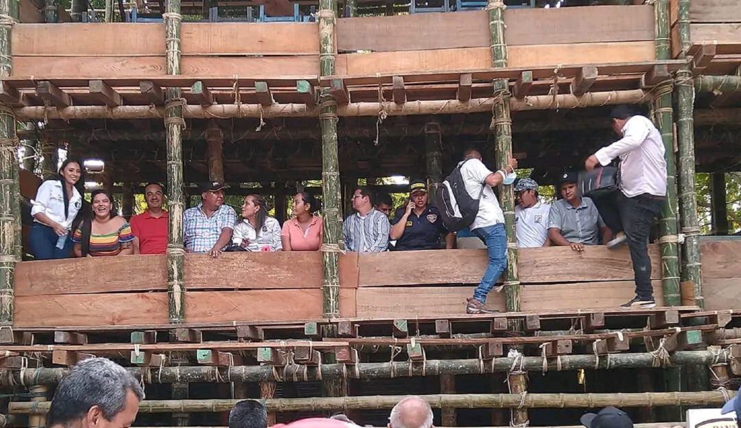 Prueba de carga plaza de toros Guamo