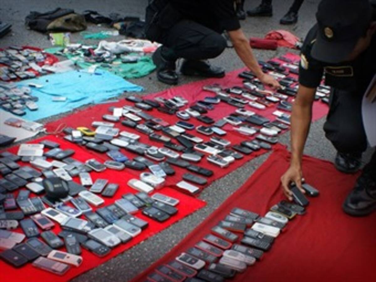 Caen extranjeros vendiendo celulares robados en Colombia