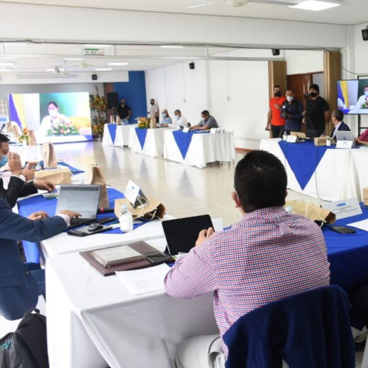 Solicitan priorizar vacunación COVID-19 de estudiantes universitarios