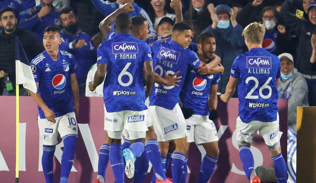 Eduardo Sosa festeja su gol ante Fluminense en la Copa Libertadores.