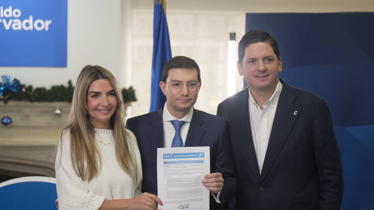 Córdoba se inscribió como candidato Conservador: hay que derrotar a apuesta del guerrillero presidente