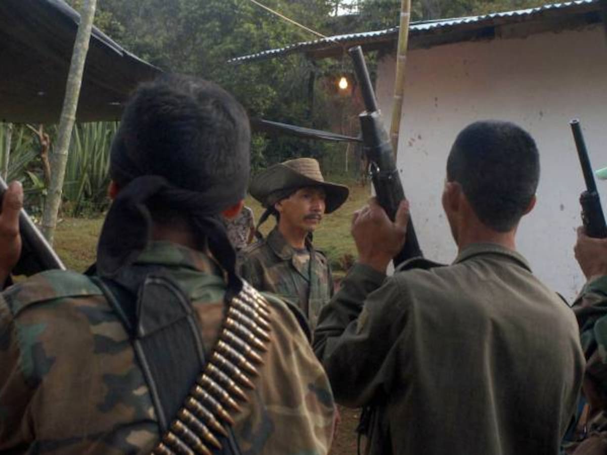 Exparamilitares pueden sustituir penas en Colombia