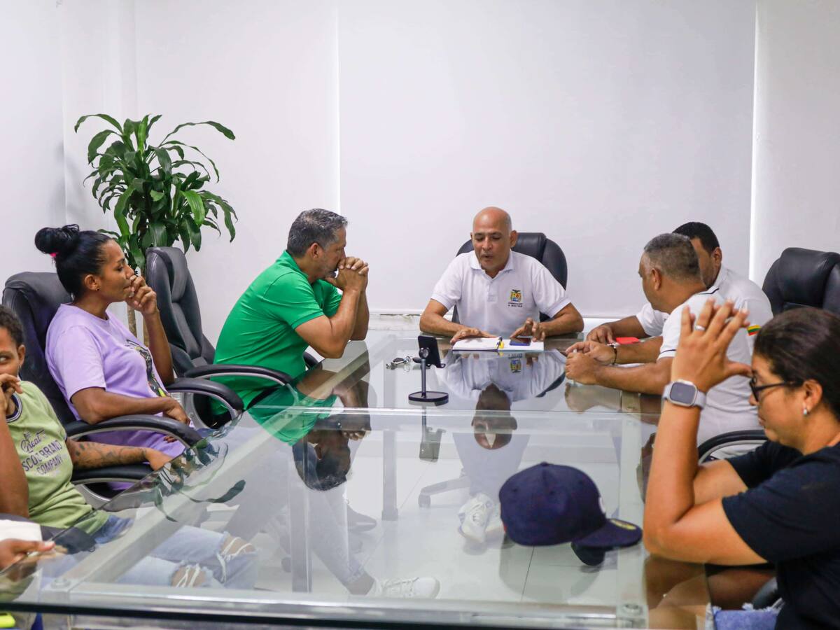 Continúa la construcción de la ruta de trabajo con las Ligas Deportivas de Bolívar