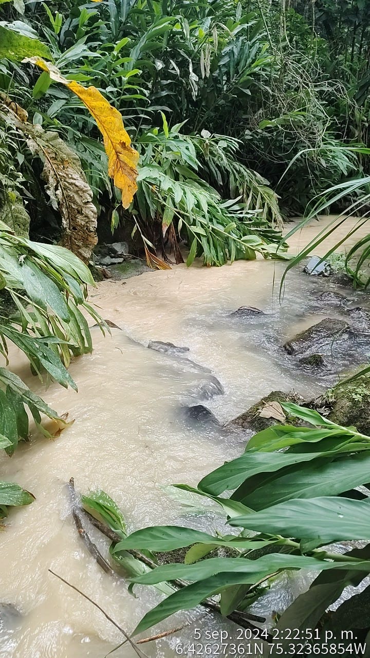 Agua turbia en Barbosa. Foto: cortesía EPM.