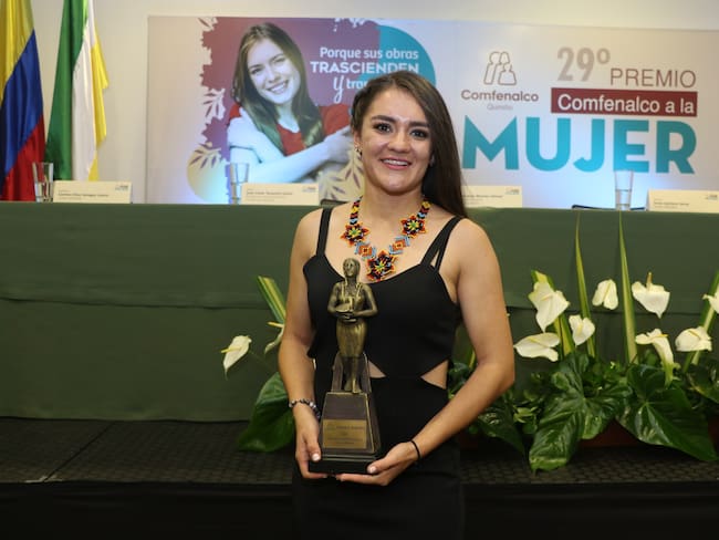 Daniela Aristizábal Gómez fue elegida como la Mujer Comfenalco 2022-2023
