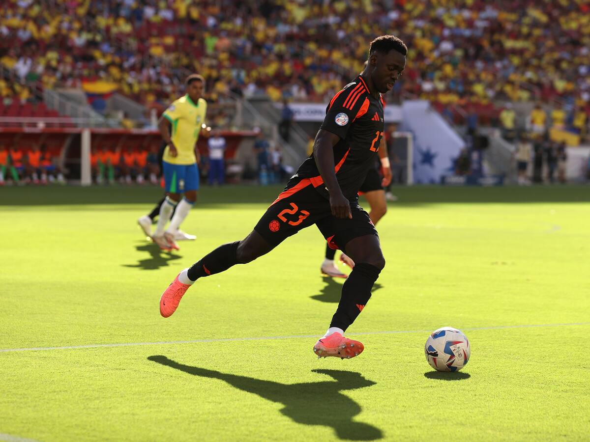 Dávinson: “Cuando Colombia juega al fútbol y está concentrada, le compite a cualquiera”