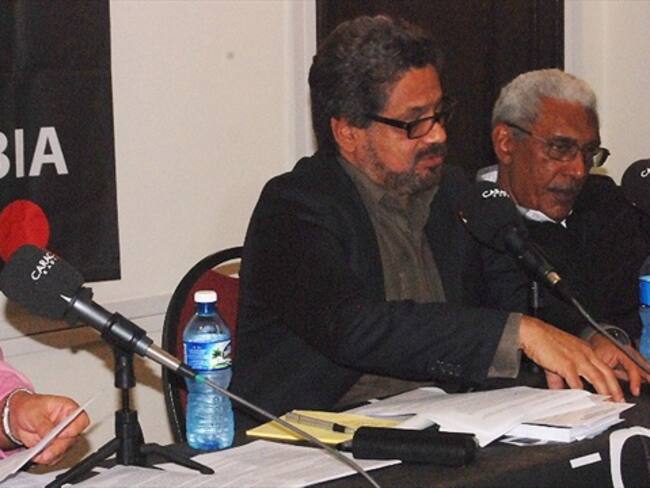 Mantengamos la cabeza fría: Farc