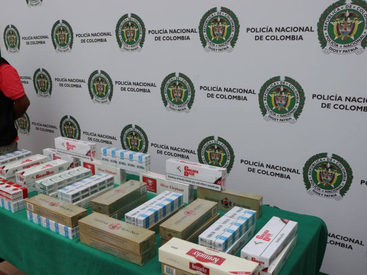 VIDEO: Incautan licor y cigarrillos de contrabando