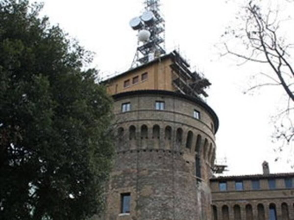 Radio Vaticano emitirá publicidad después de 78 años para reducir su pasivo