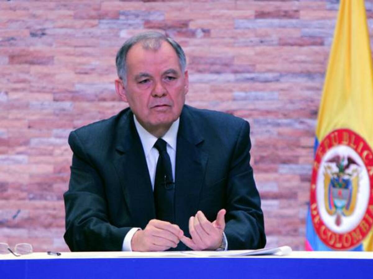 Procurador pide adoptar medidas urgentes para enfrentar crisis financiera de la salud