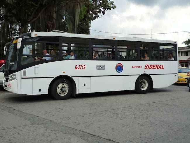 Autobus que presta el servicio de transporte