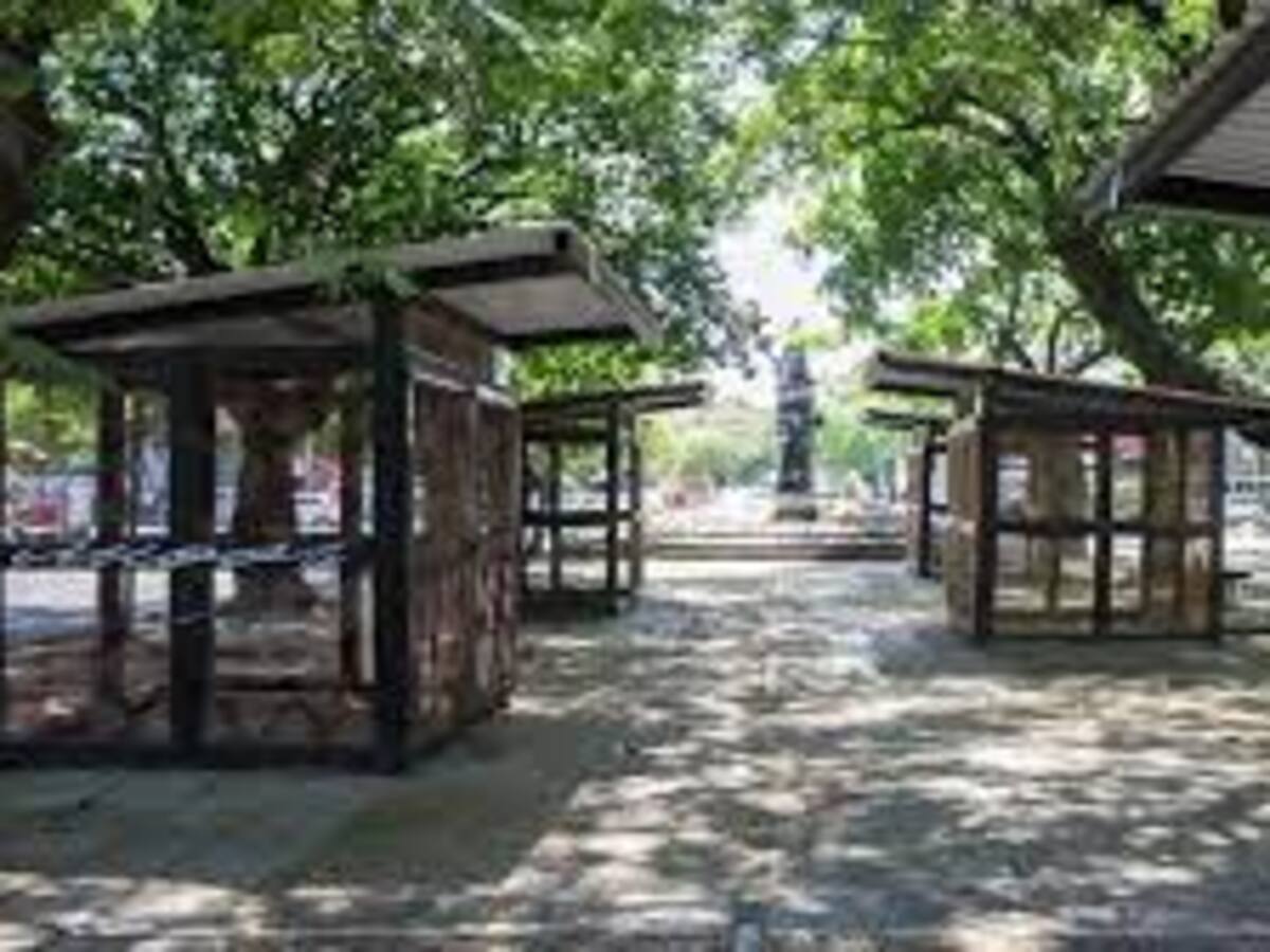 Por fin se da el traslado de las casetas ubicadas en la carrera 5ª de Neiva