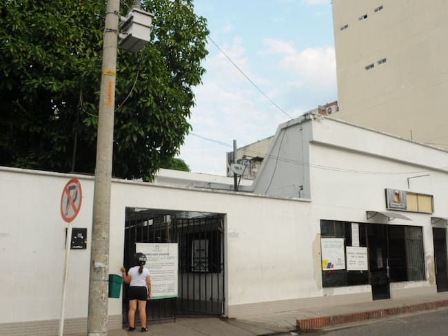 También algunas personas han señalado anomalías en la oficinas las oficinas de la Registraduría de los municipios de Garzón, Gigante y Rivera.